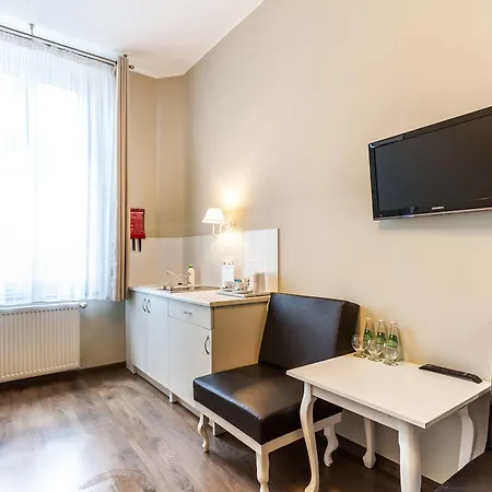 Leone 3* Krakow