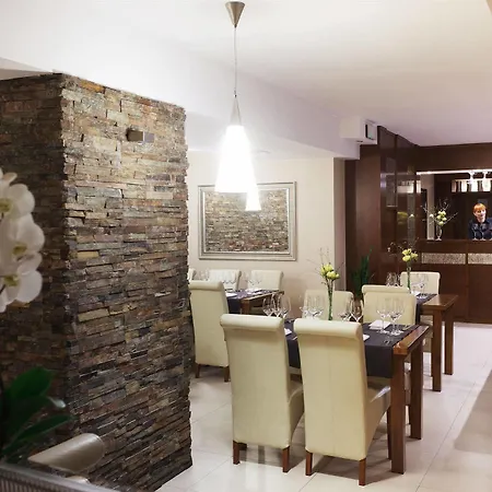 Benefis Boutique 3*
