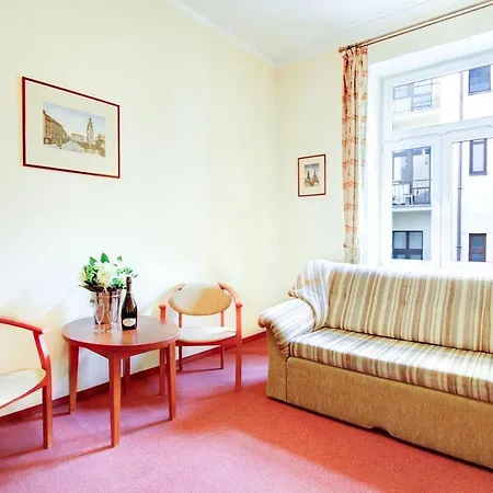 P&j Sw. Krzyza Apartment *