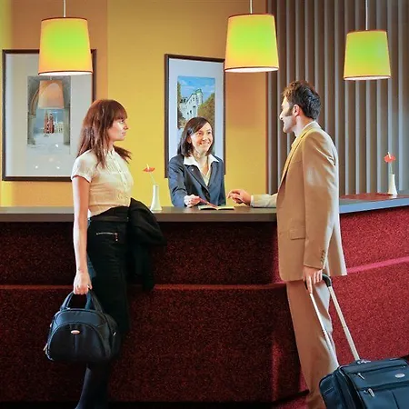 Vienna House Easy By Wyndham Cracow Hotel 3*
