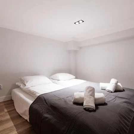 Dietla 99 - Ideal Location - In The Heart Of Apart Otel 3*