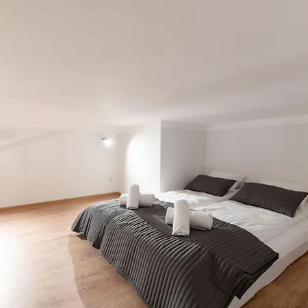 Dietla 99 - Ideal Location - In The Heart Of