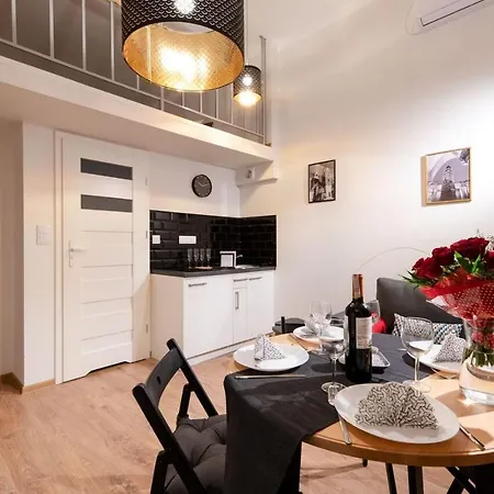 Apart Otel Dietla 99 - Ideal Location - In The Heart Of