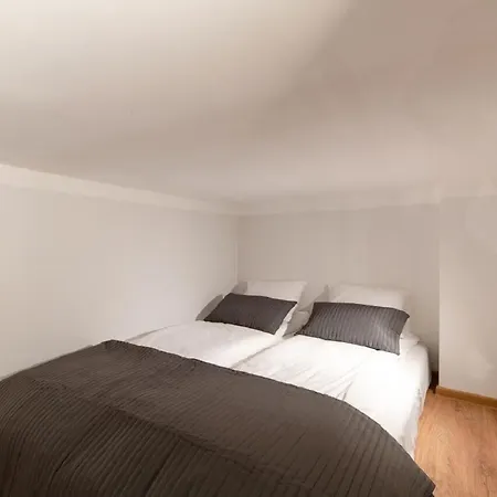 Apart Otel Dietla 99 - Ideal Location - In The Heart Of