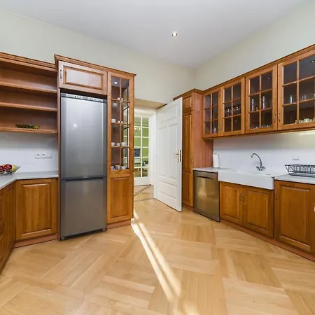W Palacu Pod Baranami Apartmán Krakov