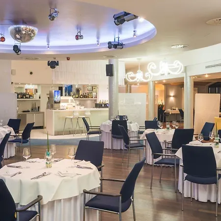 Niebieski Art & Otel