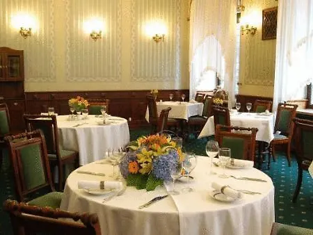 H15 Francuski Old Town - Destigo 5* Krakow