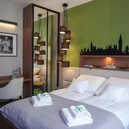 Hotel apartamentowy Aga Tenis By Radwańska 4*