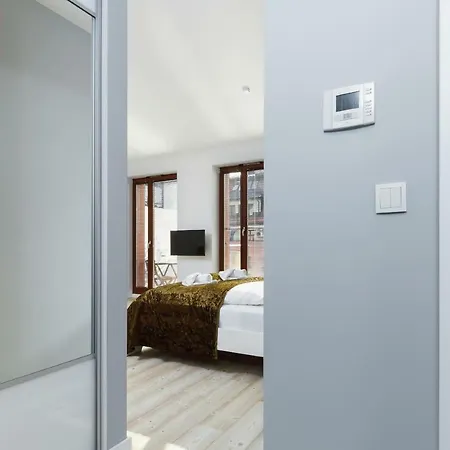 Apartment Harmonica Trynitarska By Renters Krakow