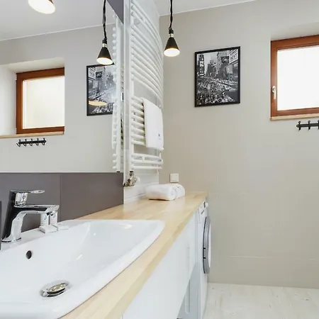 Apartment Harmonica Trynitarska By Renters Krakow
