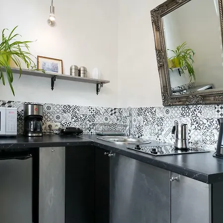 Bonjour Apart Old Town Apartment