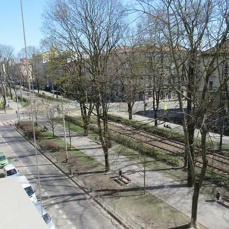 Shishkin Art Hostel