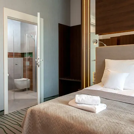 Plaza Boutique Otel 4*