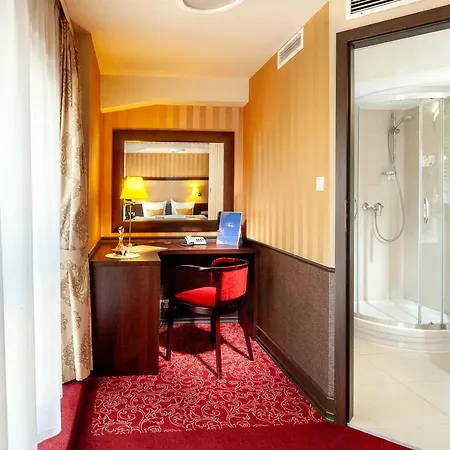 Otel Wielopole 3*