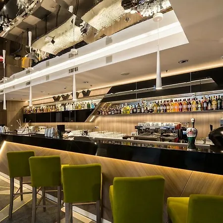 Golden Tulip Kazimierz 4*