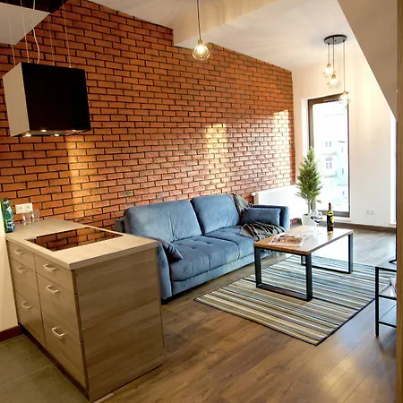 Garden Apartment *