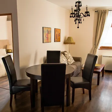 Lounge Apartment *