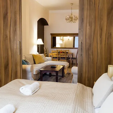 Lounge Apartment *