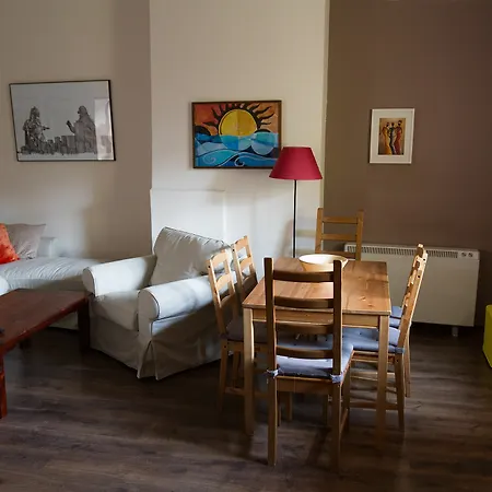 Apartment Lounge