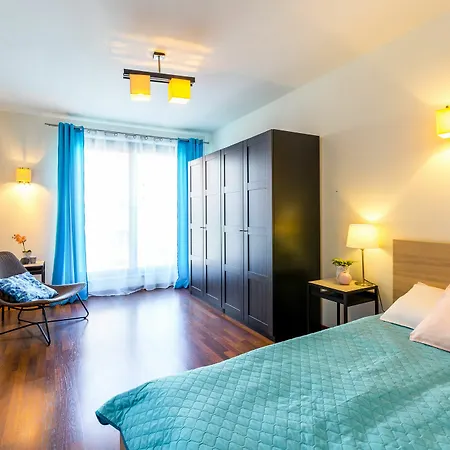 Friendhouse - Center Apartman *