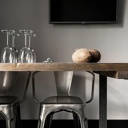 Too-good Aparthotel