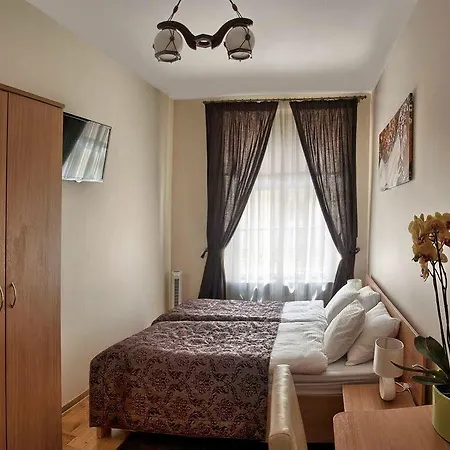 Mikołaj 3*