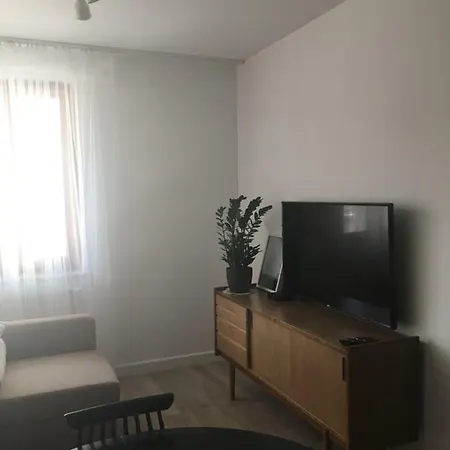 Shoq With Private Parking Apartamento Cracovia