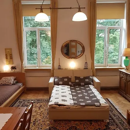 Leonardo Apartment