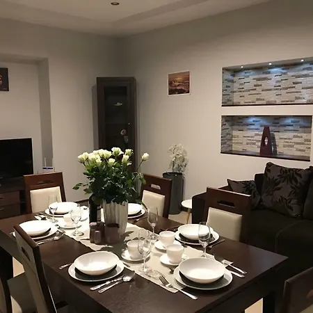 Apartment Family *