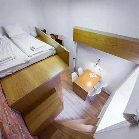 Old Town, Loft Style Apartment *