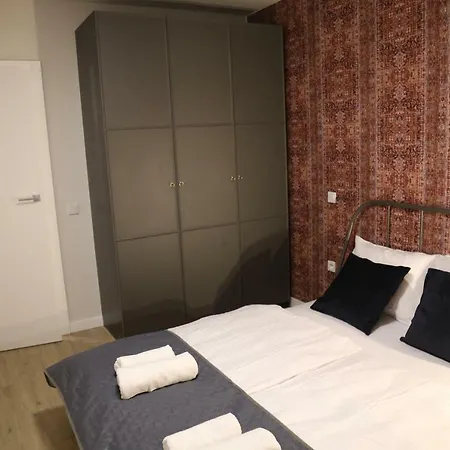 Concept Red Apartment Krakow