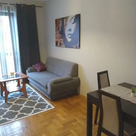 Apartament Apartament Rezedowa