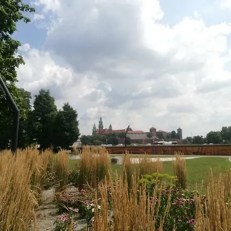 Apartment Kings Neighbor. 600 Meters From Castle