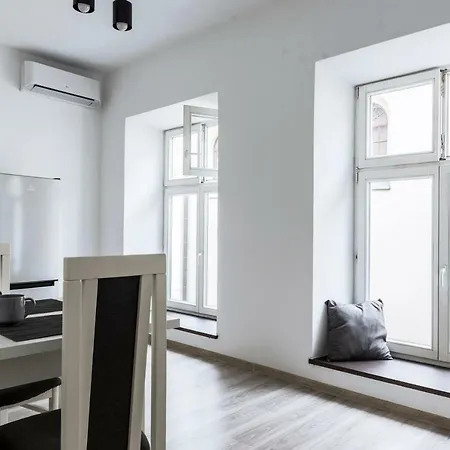 Apartment Tomasza 20 140m2 *
