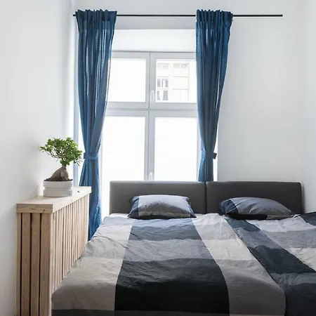 Tomasza 20 140m2 Apartment *