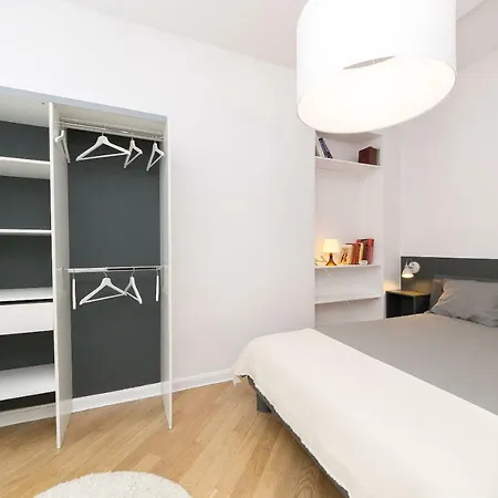Apartment Spacious In Old Town P4you Pl *