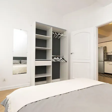 Spacious In Old Town P4you Pl Apartment