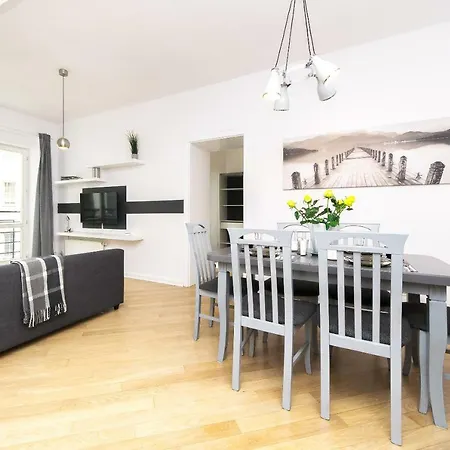 Apartment Spacious In Old Town P4you Pl
