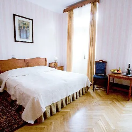 H15 Francuski Old Town - Destigo 5* Krakow