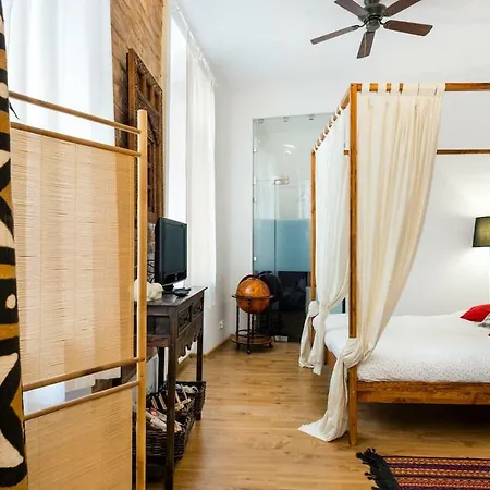 Nomad Apartment