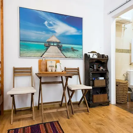 Apartment Nomad *