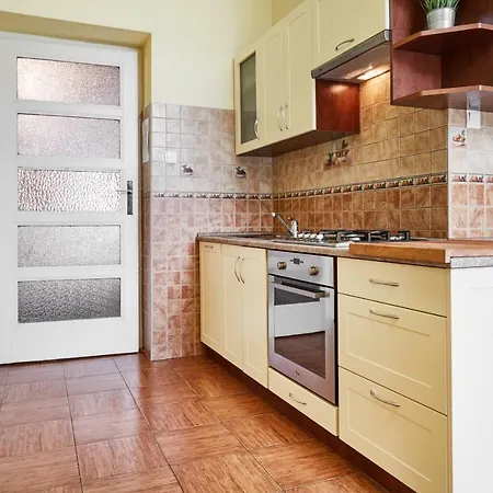 Calm Pedzichow Street Apartment