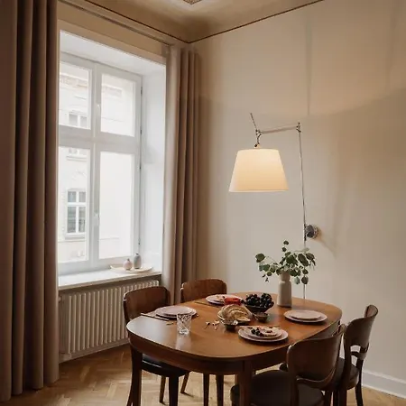Michalowskiego 11 Apartment