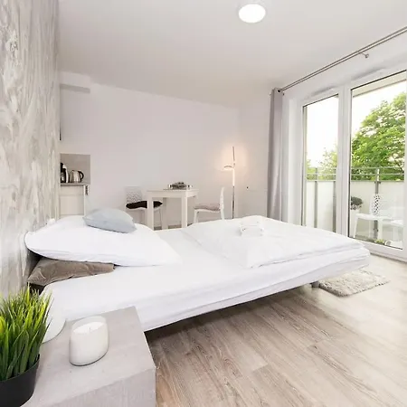 Cosy Studio With Private Garage P4you Pl