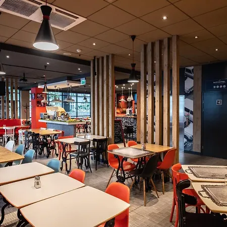 Ibis Centrum Hotel 3*