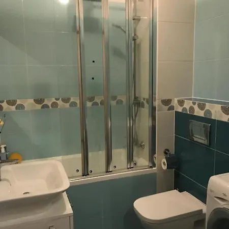 Nowa Huta Apartman *