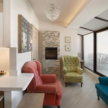 Parkside Old Town Aparthotel