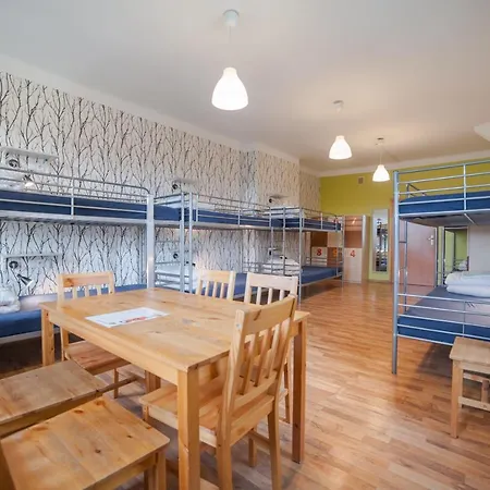 Atlantis Hostel *