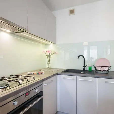 White Beds - For 6 People In The Center Krakow