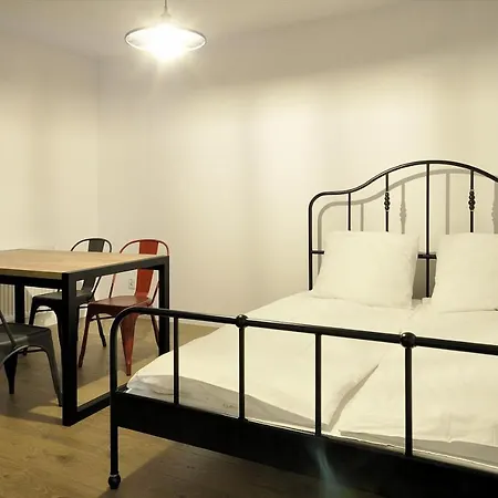 Apartament Schindler’s Factory Zabłocie Deluxe Wawelofts *